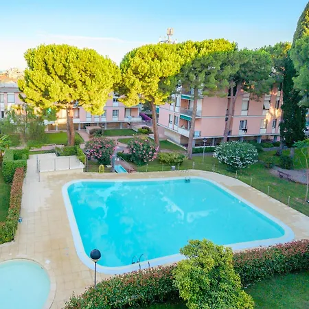 Daire New Splash Lusso Con Piscine A 2 Passi Dal Mare Loano