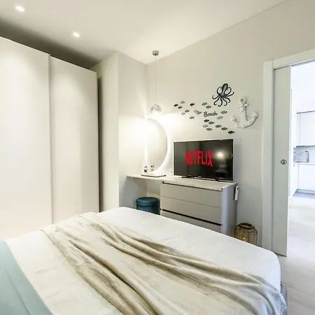 Daire New Splash Lusso Con Piscine A 2 Passi Dal Mare Loano